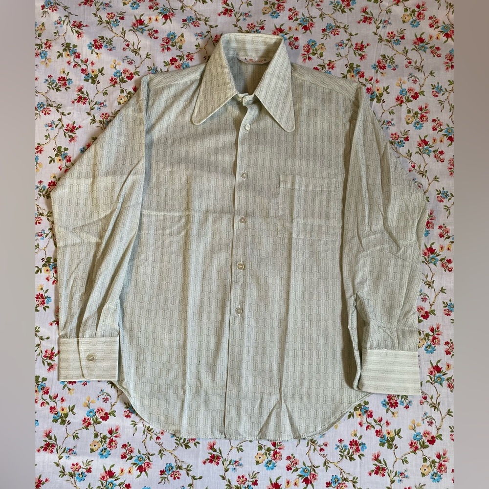 Vintage Capri West dress shirt size M, New without tags.